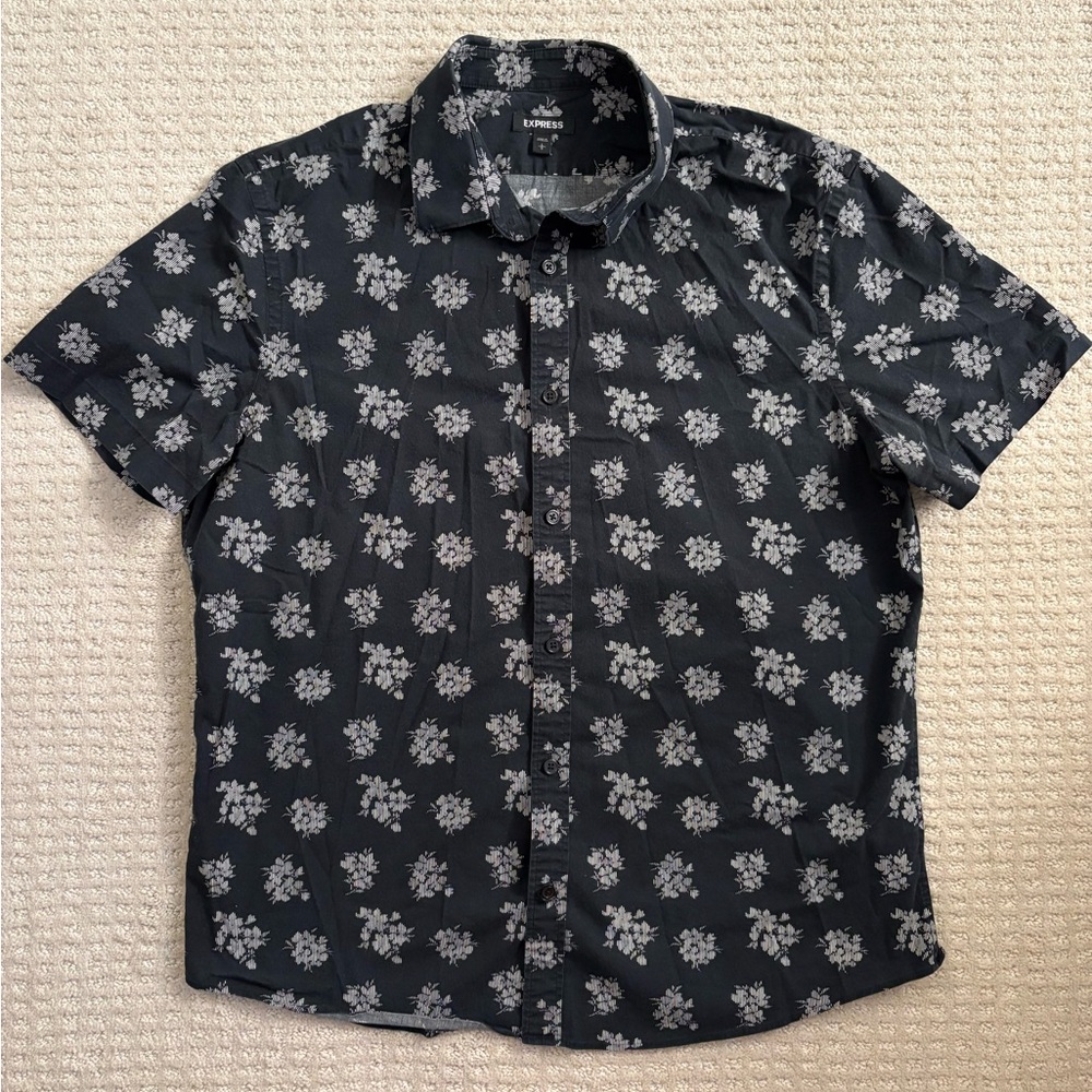 Express Men's Black Floral Short Sleeve Button Down Shirt